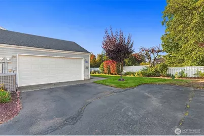 2801 N Narrows Drive #E4, Tacoma, WA 98407 - Photo 2