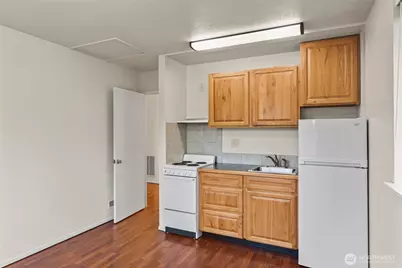 4724 S Findlay Street #B, Seattle, WA 98118 - Photo 6