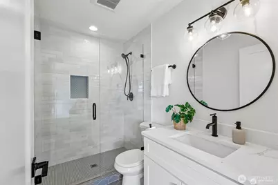 12038 N Park Avenue N, Seattle, WA 98133 - Photo 14