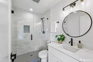 12038 N Park Ave N, Seattle, WA 98133 - Photo 14