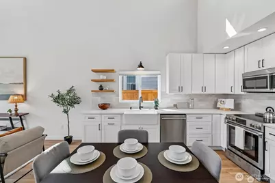 12038 N Park Avenue N, Seattle, WA 98133 - Photo 10
