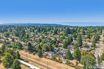 12038 N Park Avenue N, Seattle, WA 98133 - Photo 32