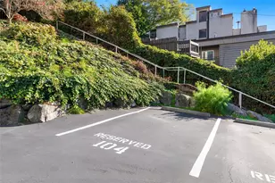 2221 Gilman Dr W, Seattle, WA 98119 - Photo 26