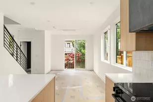 8544 Interlake Ave N, Seattle, WA 98103 - Photo 4