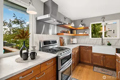 6842 25th Avenue NE, Seattle, WA 98115 - Photo 12
