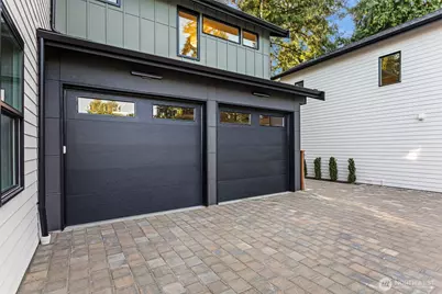 12847 NE 112th Street, Kirkland, WA 98033 - Photo 32
