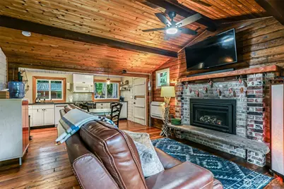 3319 Walnut Court, Camano Island, WA 98282 - Photo 4