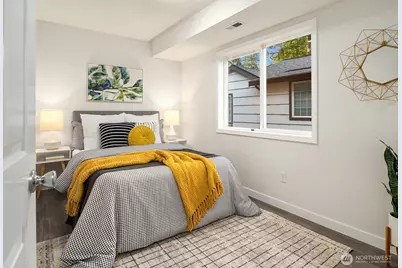 14032 Wayne Place N, Seattle, WA 98133 - Photo 16