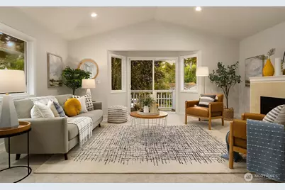 14032 Wayne Place N, Seattle, WA 98133 - Photo 2