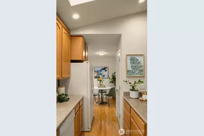 14032 Wayne Place N, Seattle, WA 98133 - Photo 8