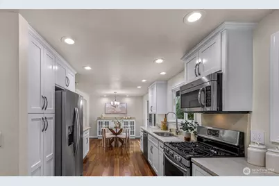 14102 NE 86th Court, Redmond, WA 98052 - Photo 18