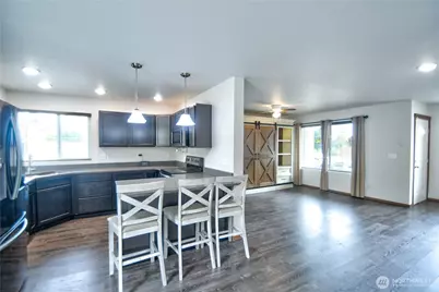 308 Middleton Court SE, Rainier, WA 98576 - Photo 8
