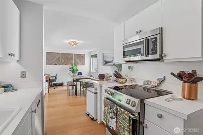 10203 47th Avenue SW #B3, Seattle, WA 98146 - Photo 10