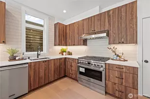 3020 NE 95th St, Seattle, WA 98115 - Photo 14