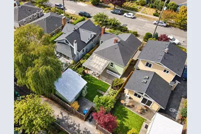 7548 28th Avenue NW, Seattle, WA 98117 - Photo 32