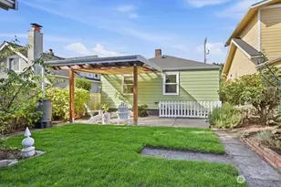 7548 28th Ave NW, Seattle, WA 98117 - Photo 2