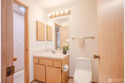 19507 55th Ave NE, Lake Forest Park, WA 98155 - Photo 16