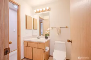 19507 55th Ave NE, Lake Forest Park, WA 98155 - Photo 16