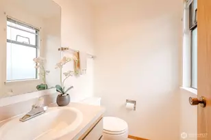 19507 55th Ave NE, Lake Forest Park, WA 98155 - Photo 18
