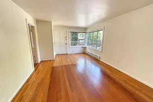 1717 E Thomas St, Seattle, WA 98112 - Photo 4
