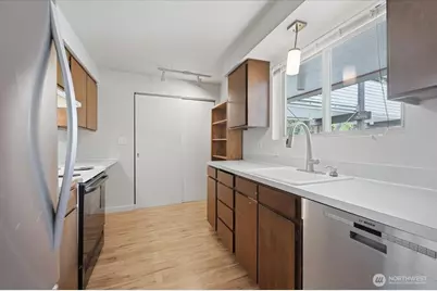 8516 196th Street SW #204, Edmonds, WA 98026 - Photo 8