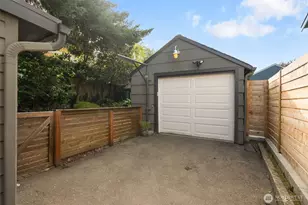 3753 SW Austin St, Seattle, WA 98126 - Photo 32