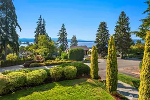 4600 92nd Ave NE, Yarrow Point, WA 98004 - Photo 1