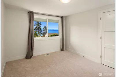 4600 92nd Avenue NE, Yarrow Point, WA 98004 - Photo 32