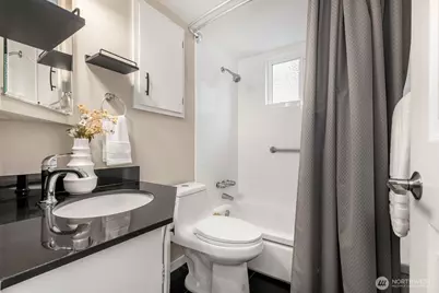 10208 114th Pl NE, Kirkland, WA 98033 - Photo 16