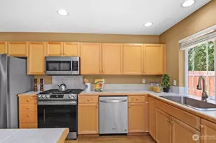 2430 195th St SE, Bothell, WA 98012 - Photo 8