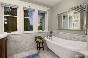 3326 43rd Ave NE, Seattle, WA 98105 - Photo 24