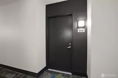 1610 Belmont Avenue #314, Seattle, WA 98122 - Photo 2