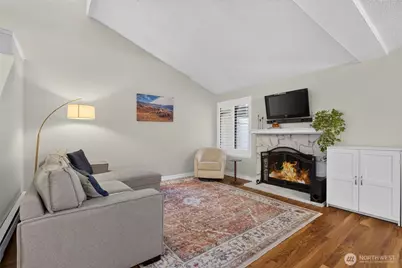 1555 Union Avenue NE #24E, Renton, WA 98059 - Photo 6