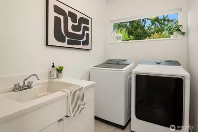 5447 21st Avenue SW, Seattle, WA 98106 - Photo 28