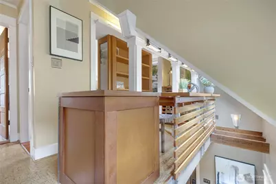 2211 E Olive Street, Seattle, WA 98122 - Photo 20