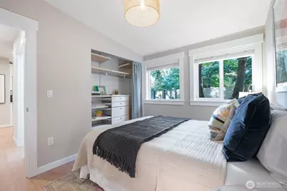 12309 Hiram Place NE, Seattle, WA 98125 - Photo 14