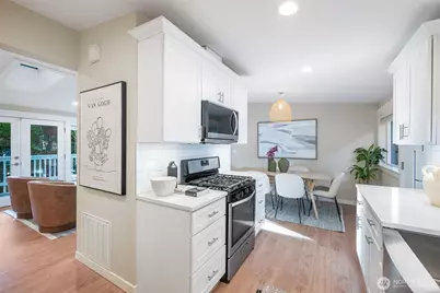12309 Hiram Place NE, Seattle, WA 98125 - Photo 10