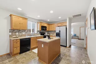 2522 155th St SW, Lynnwood, WA 98087 - Photo 12