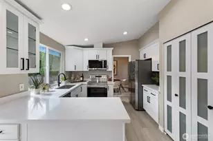 15933 SE 48th Dr, Bellevue, WA 98006 - Photo 8