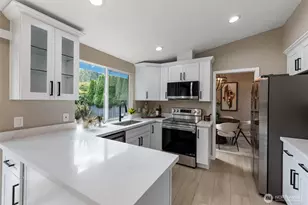 15933 SE 48th Dr, Bellevue, WA 98006 - Photo 6
