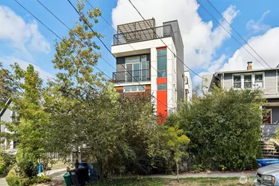 2208 E Alder Street, Seattle, WA 98122 - Photo 2