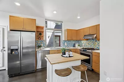 2208 E Alder Street, Seattle, WA 98122 - Photo 10