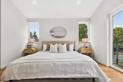 2631 34th Avenue W, Seattle, WA 98199 - Photo 18