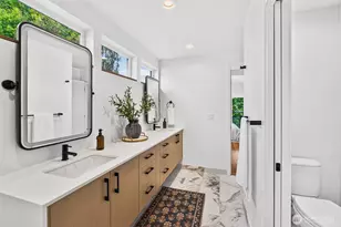 2631 34th Ave W, Seattle, WA 98199 - Photo 20