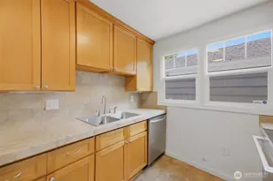 610 North Street SE, Tumwater, WA 98501 - Photo 8