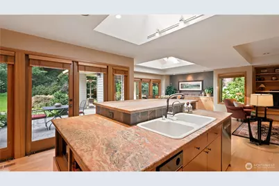 2701 266th Avenue SE, Sammamish, WA 98075 - Photo 12