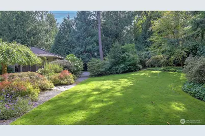 2701 266th Avenue SE, Sammamish, WA 98075 - Photo 36