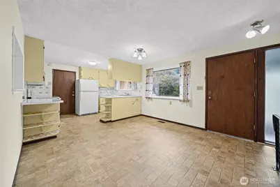 30071 10th Avenue SW, Federal Way, WA 98023 - Photo 2