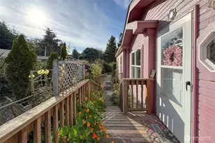 180 Cypress Cir, Port Angeles, WA 98362 - Photo 36