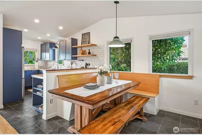 1218 NE 117th Street, Seattle, WA 98125 - Photo 10
